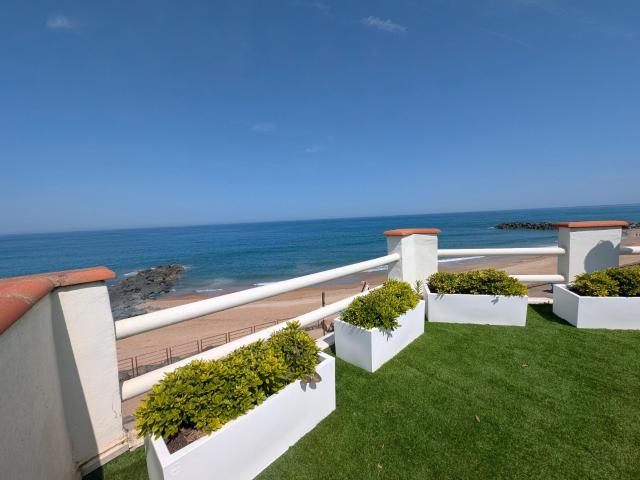 Location appartement T2 à ANGLET | 42 m2 740 C.C. € / mois