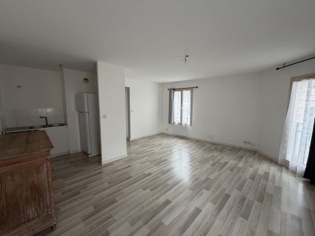 LOCATION APPARTEMENT T2 BRULON