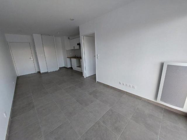 location Appartement T2 DE 40.02m² À MARSEILLAN