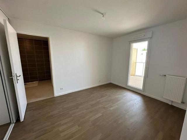 location Appartement T2 DE 45.3m² À ELANCOURT