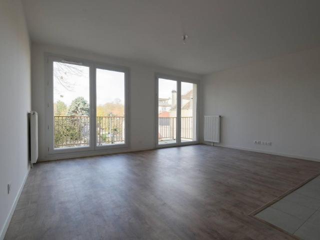 location Appartement T2 DE 50.55m² À CORBEIL ESSONNES