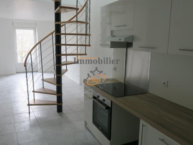 Location appartement T2 en duplex Saint Affrique centre vill