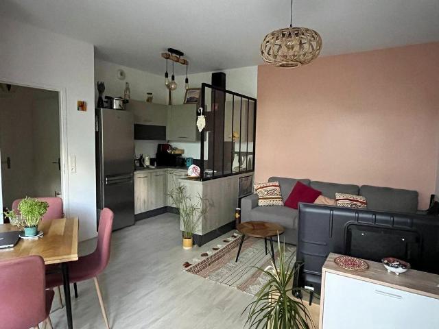 Location appartement T2 meublé avec terrasse