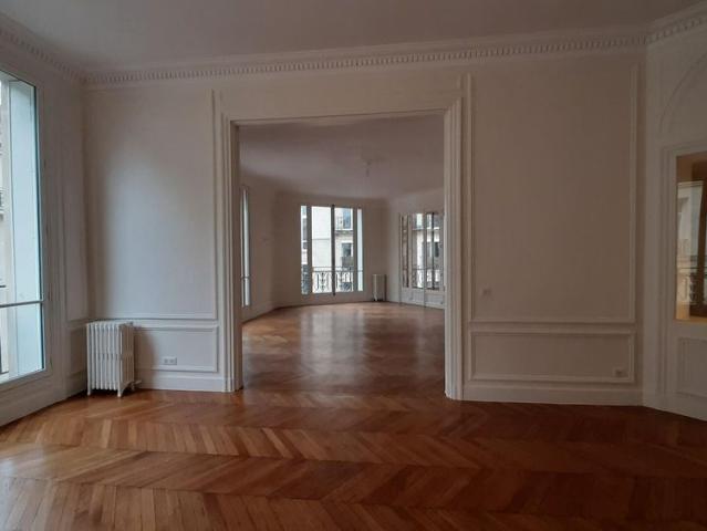 location Appartement T7 DE 304.1m² À PARIS