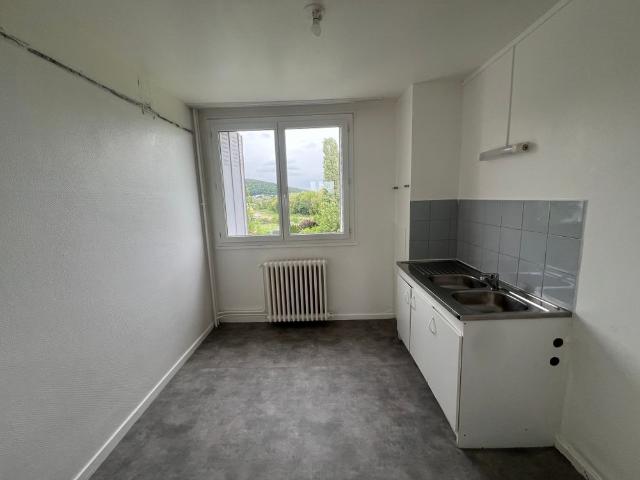 Location Appartement T4 71 m² Bavans