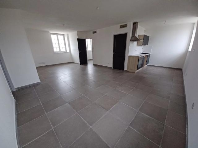 LOCATION APPARTEMENT T4 TARASCON