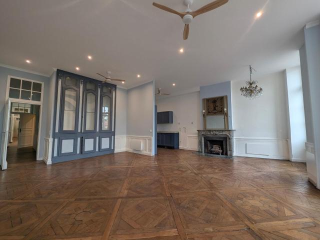 Location appartement T4 à BAYONNE | 151 m2 1 713 C.C. € / mois