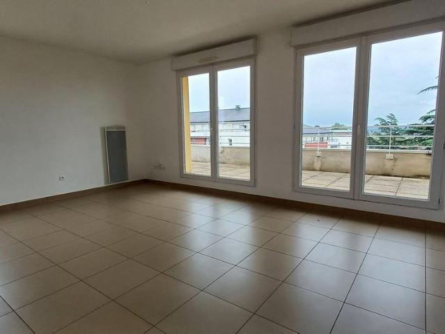 location Appartement T4 DE 93.14m² À NANTES