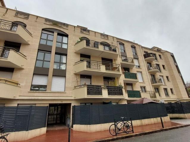 location Appartement T4 DE 90.35m² À SAINT MANDE