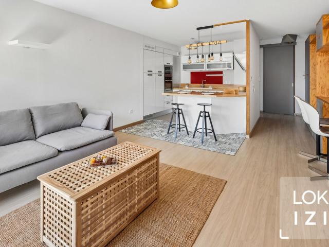 Location appartement T4 meublé 91m² Bordeaux Bassins à flot