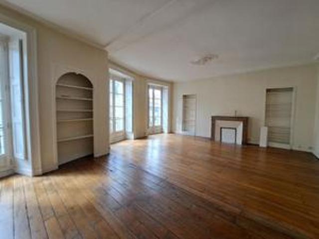 Location Appartement T4 Nantes Centre Ville