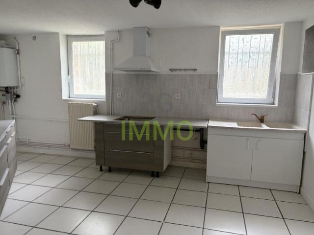 Location / Appartement T5