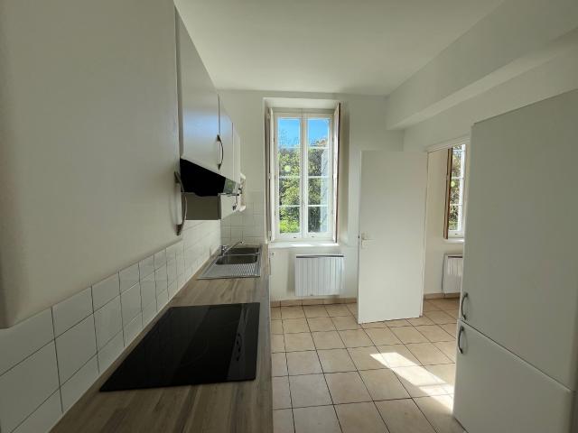 LOCATION APPARTEMENT T5 CORNEBARRIEU CENTRE VILLE