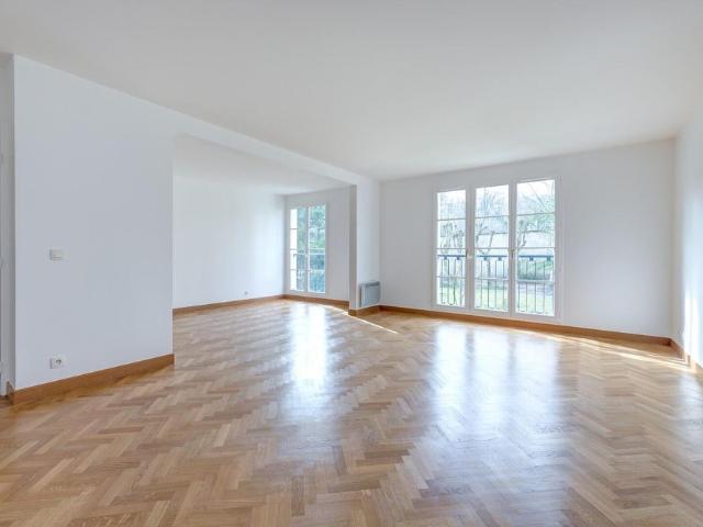 location Appartement T5 DE 110.6m² À VERSAILLES