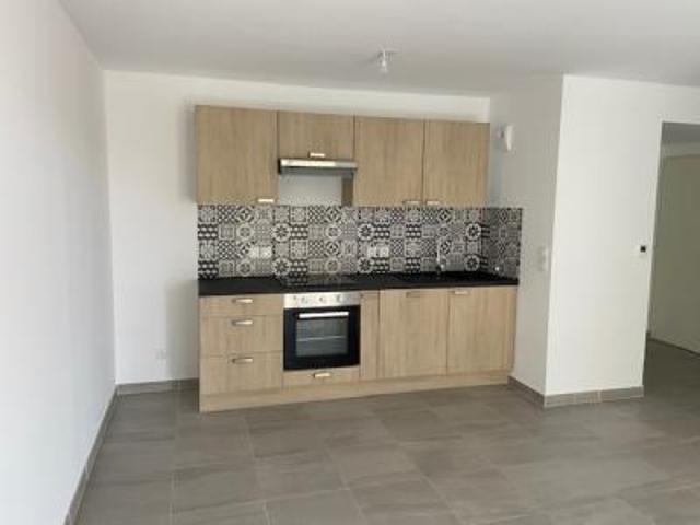 location appartement toulon 2 pièces 48 m2 var 83000 712 € / mois