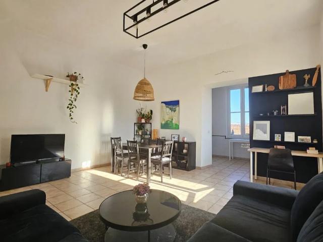 Location Appartement Traverse de la Mère de Dieu, Marseille
