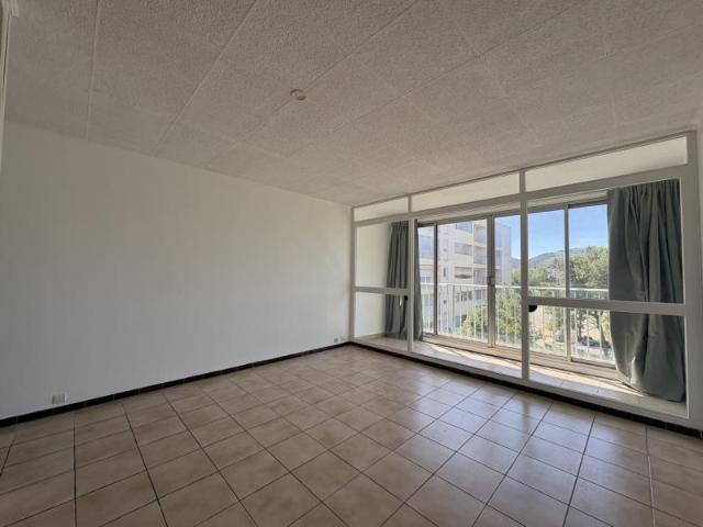 Location Appartement Traverse des Aubes, Aubagne