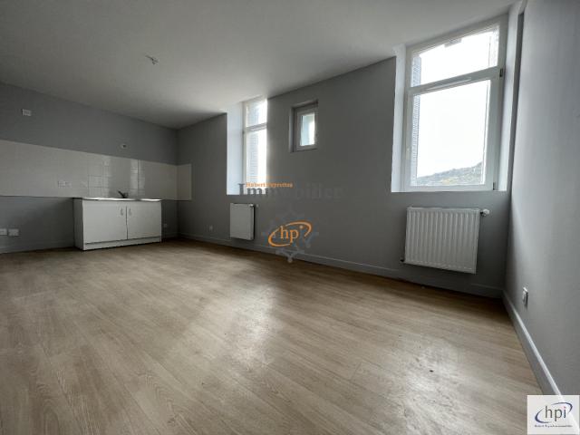 Location appartement type 2 en 2eme étage, Tournemire