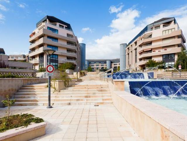 Location / Appartement Type 3 Bis à ORLEANS