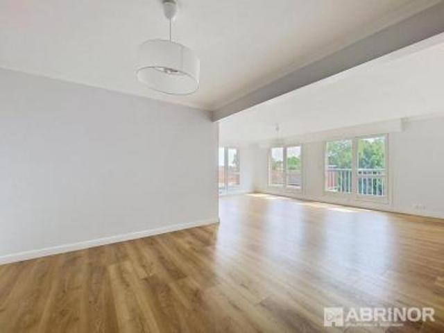 location appartement valenciennes 4 pièces 127 m2 nord 59300 1700 € / mois