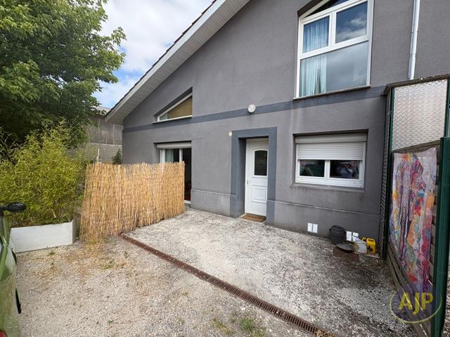 Location appartement Vendays Montalivet: 760 € AJP Le Verdon Immobilier