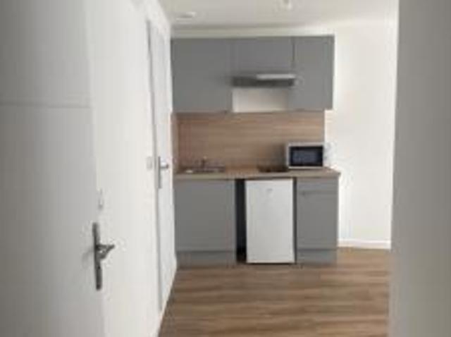 location appartement venissieux 1 pièce 23 m2 rhone 69200 680 € / mois