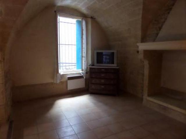 location appartement vers pont du gard gard 30210 430 € / mois