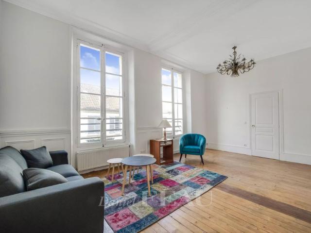 Location appartement, Versailles, 2 pièces, 53.37 m², ref 87143917