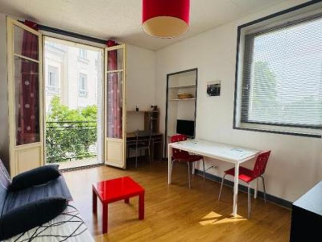 location appartement vichy 1 pièce 20 m2 allier 03200 390 € / mois