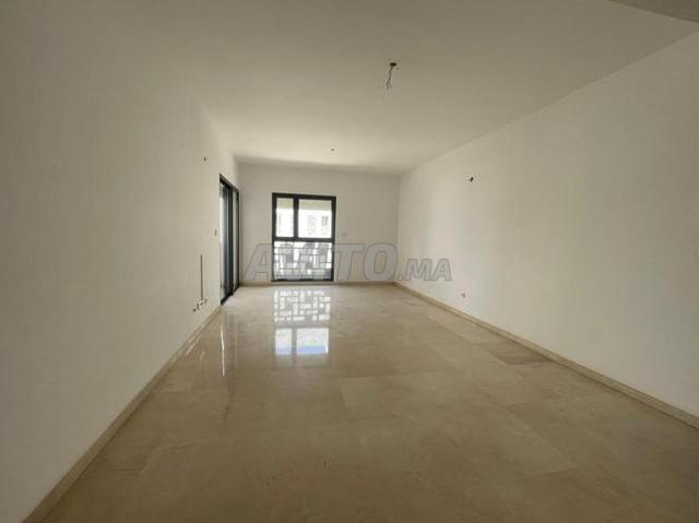 Location appartement vide à CFC