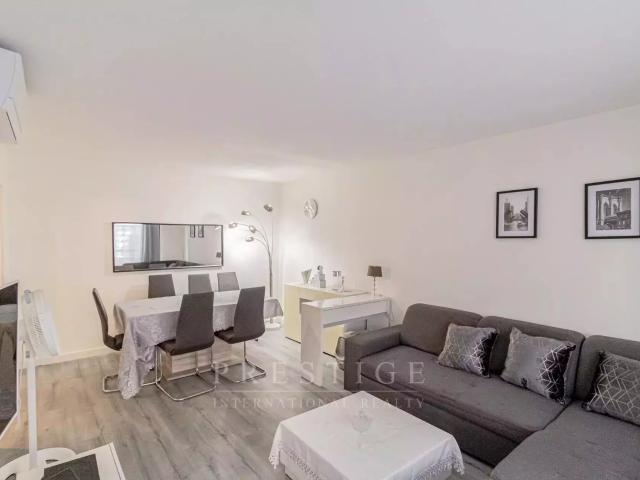 Location Appartement Vieux Chemin de la Colle, Antibes