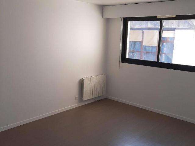 Location Appartement Villa des Buttes Chaumont, Paris
