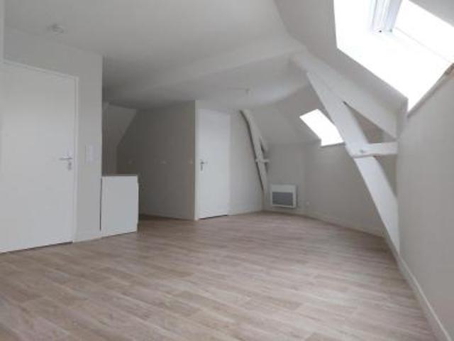 location appartement villaines la juhel 1 pièce 26 m2 mayenne 53700 164 € / mois