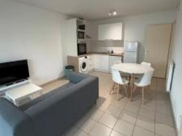location appartement villenave d'ornon 2 pièces 41 m2 gironde 33140 870 € / mois