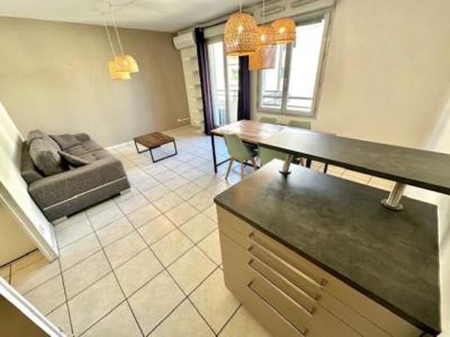 location appartement villeurbanne 2 pièces 40 m2 rhone 69100 915 € / mois
