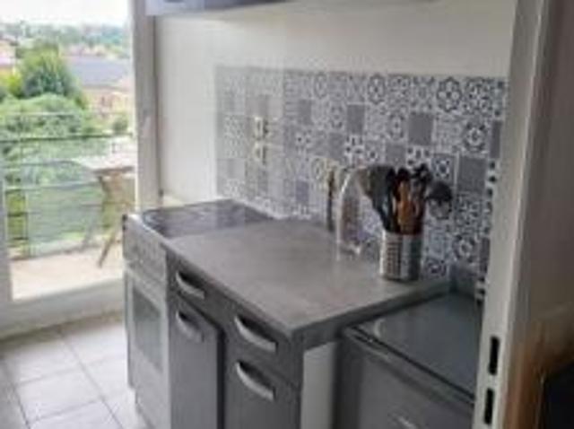 location appartement vitry sur seine 2 pièces 45 m2 val de marne 94400 1375 € / mois