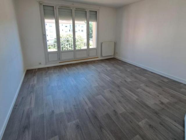 Location Appartement à MORESTEL
