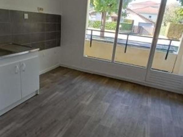 Location Appartement à AUBERIVES EN ROYANS