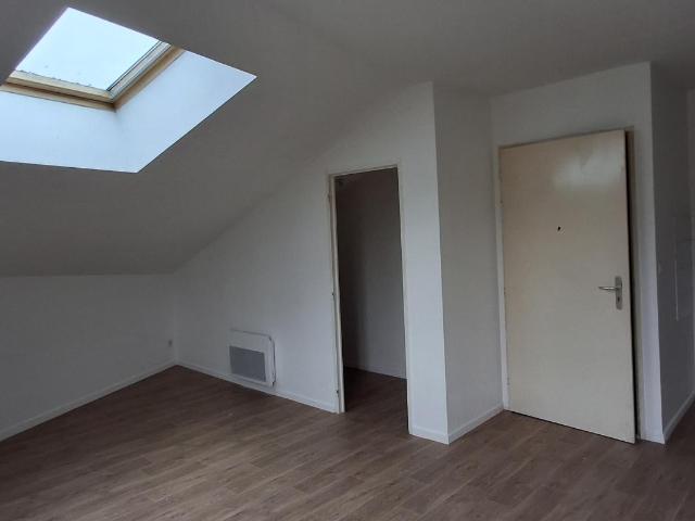 Location Appartement à AUBERIVES EN ROYANS