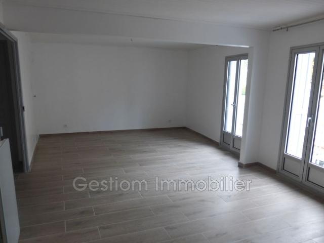 Location appartement à Canohès, Centre ville