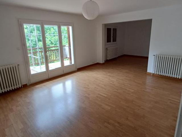 Location Appartement à CHAMPAGNIER