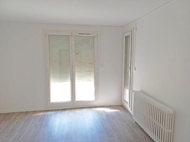 Location Appartement à DECINES CHARPIEU
