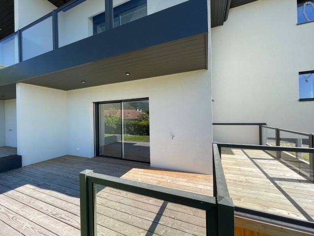 location appartement à échenevex 01170 2 500 €