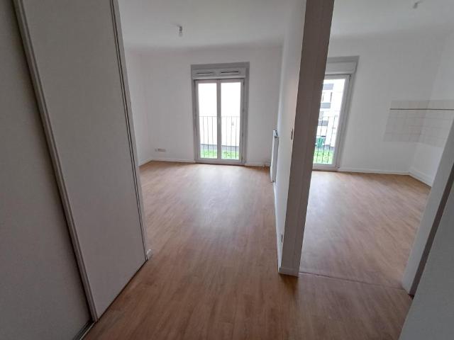 Location Appartement à LE PEAGE DE ROUSSILLON