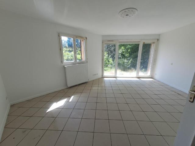 Location Appartement à LES AVENIERES VEYRINS THUELLIN