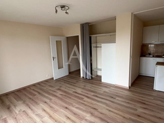 Location appartement à PAU 64000