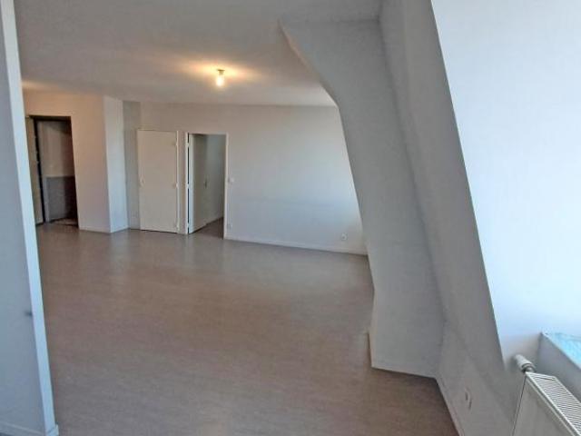 Location Appartement à PONT DE CHERUY