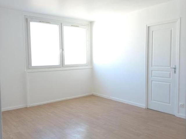 Location Appartement à ROUSSILLON