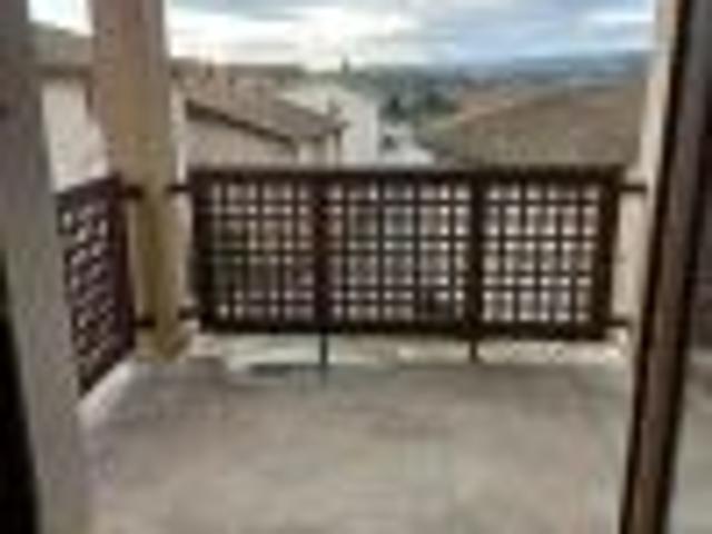 Location Appartement à ST MAURICE L EXIL
