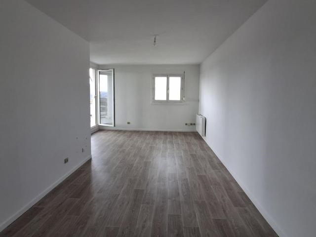 Location Appartement à VILLEFONTAINE